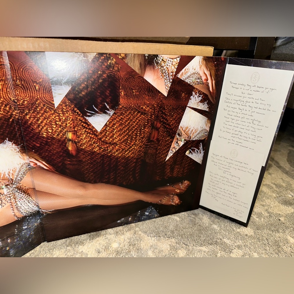Taylor Swift The Life of a Showgirl Vinyl variant The Shiny Bug Limited Edition - Picture 4 of 10